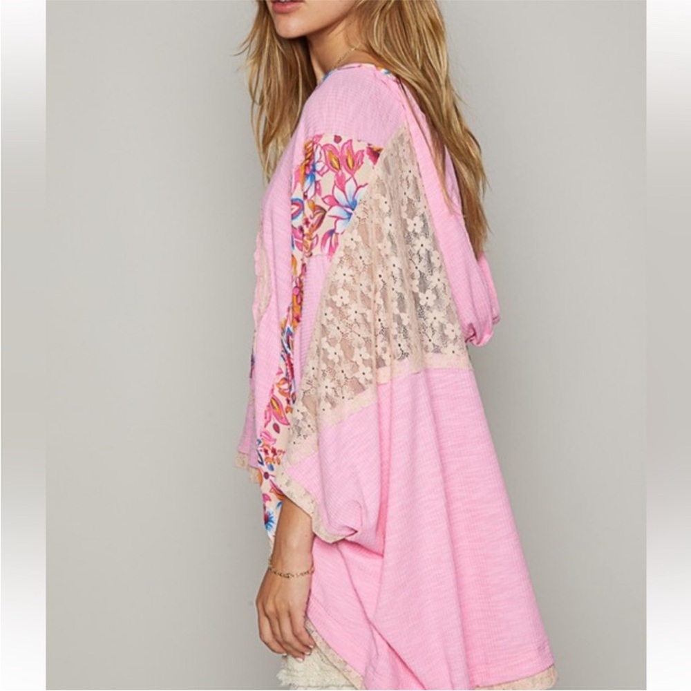 NEW POL Pink Blush Oversized Peace Sign Floral Mixed Media V-Neck Hoodie Top S - Picture 3 of 9